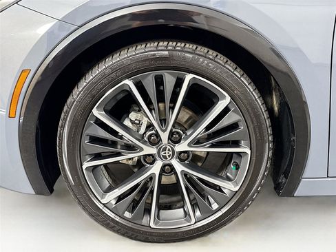 Certified 2024 Toyota Prius XLE image 12