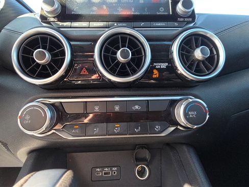 Used 2023 Nissan Sentra SV image 18