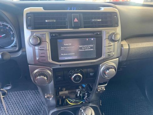 Used 2014 Toyota 4Runner SR5 image 11