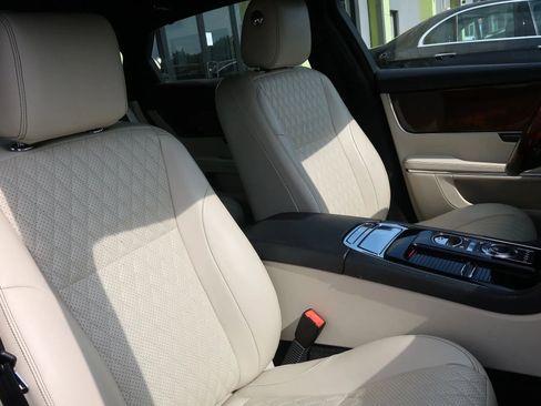 Used 2019 Jaguar XJ L Portfolio image 26