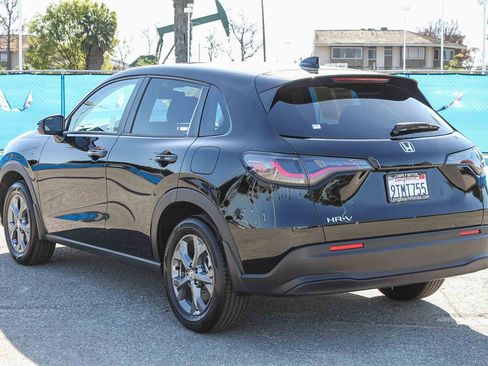 Certified 2026 Honda HR-V LX image 7