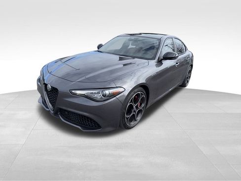 Used 2023 Alfa Romeo Giulia Veloce image 10