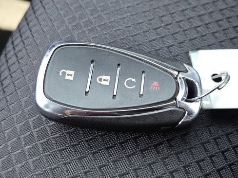 Used 2023 Chevrolet TrailBlazer RS w/ Convenience Package image 32