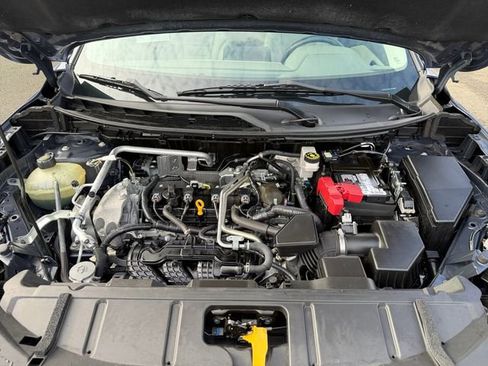 Used 2021 Nissan Rogue SV image 42