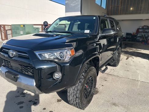 Used 2024 Toyota 4Runner TRD Off-Road Premium image 3