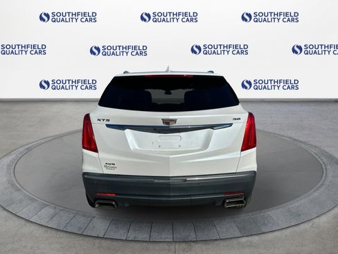 Used 2018 Cadillac XT5 Luxury w/ Driver Awareness Package AWD/4WD image 5