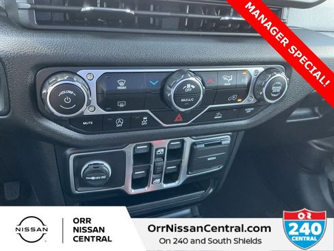 Used 2024 Jeep Wrangler Sport S image 23