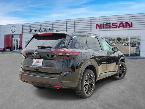 New 2026 Nissan Rogue Dark Armor FWD image 5