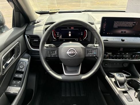 New 2026 Nissan Rogue Platinum w/ Platinum Premium Package AWD/4WD image 14