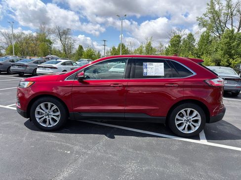 Used 2019 Ford Edge Titanium w/ Equipment Group 301A AWD/4WD image 3