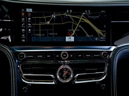 Used 2021 Bentley Flying Spur W12 image 47