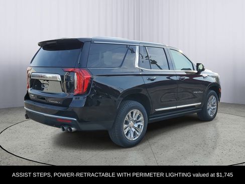 Used 2023 GMC Yukon Denali image 3