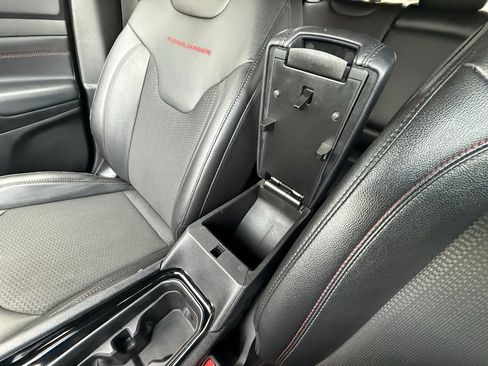 Used 2024 Jeep Compass Trailhawk image 25