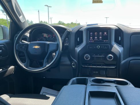 Used 2023 Chevrolet Silverado 1500 W/T w/ WT Value Package AWD/4WD image 7