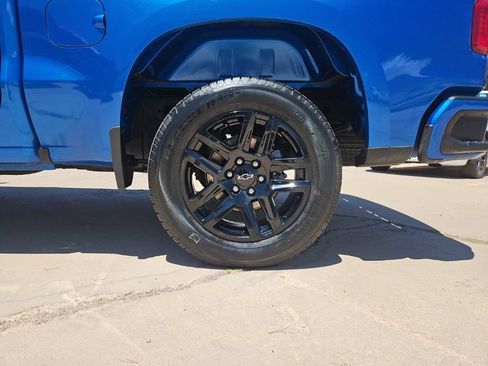 Used 2022 Chevrolet Silverado 1500 Custom RWD image 9
