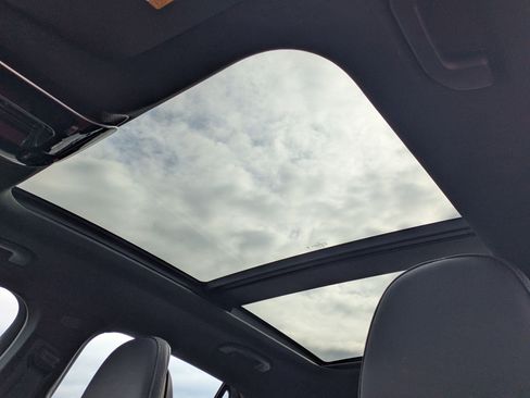 Certified 2024 Mercedes-Benz GLC 43 AMG 4MATIC image 28