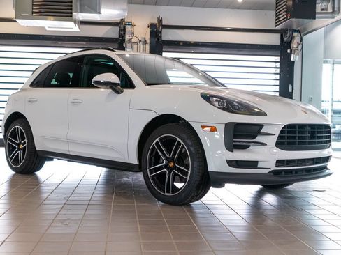 Certified 2020 Porsche Macan AWD/4WD image 7