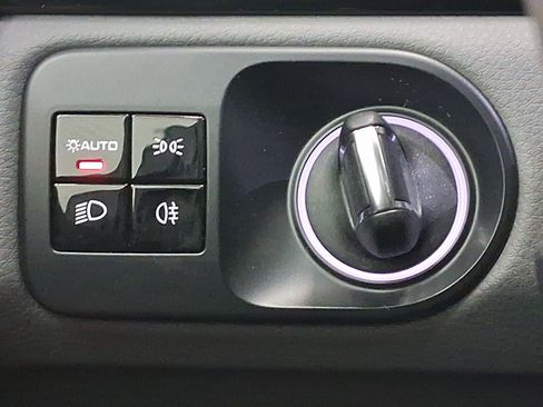 Used 2021 Porsche Cayenne image 16