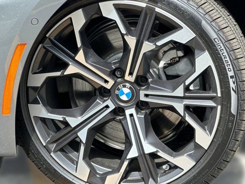 Used 2025 BMW 230i Coupe w/ Premium Package image 12