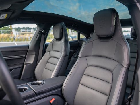 Certified 2025 Porsche Taycan AWD/4WD image 5