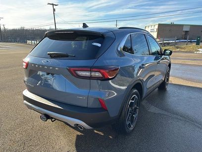New 2026 Ford Escape Platinum w/ Class II Trailer Tow Package