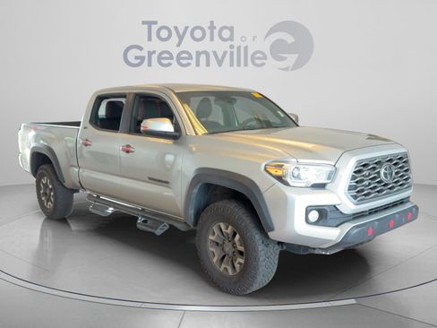 Used 2023 Toyota Tacoma TRD Off-Road AWD/4WD image 8