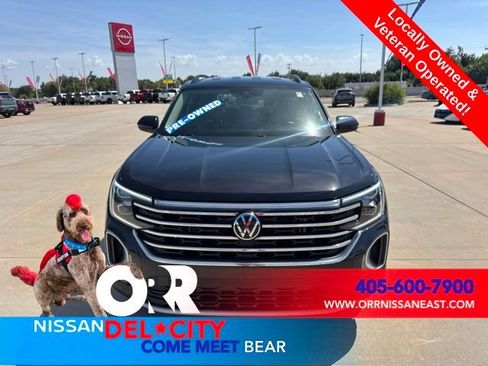 Used 2025 Volkswagen Atlas SE FWD image 8