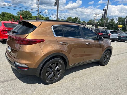 Used 2020 Kia Sportage S w/ S Sunroof Package AWD/4WD image 7