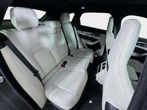 New 2026 Jaguar F-PACE R-Dynamic S image 27