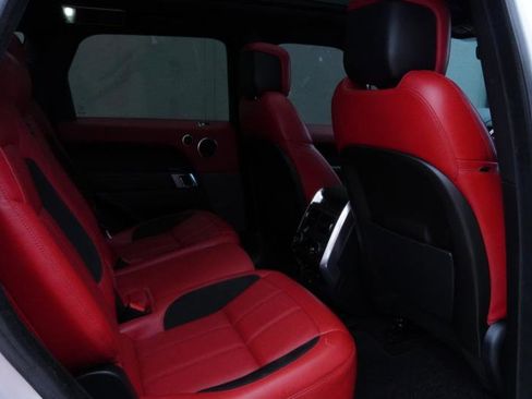 Used 2019 Land Rover Range Rover Sport Supercharged image 17