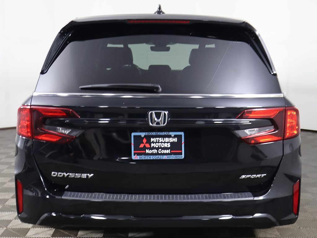 Used 2025 Honda Odyssey Sport-L image 13