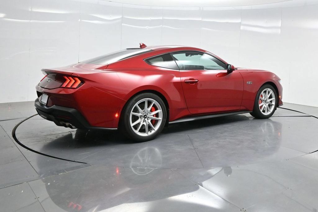 Used 2024 Ford Mustang GT Premium RWD image 5