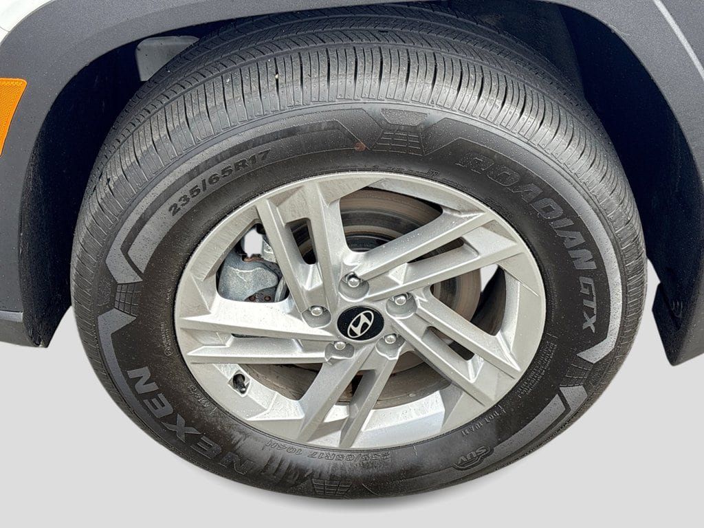 Certified 2025 Hyundai Tucson SE AWD/4WD image 11