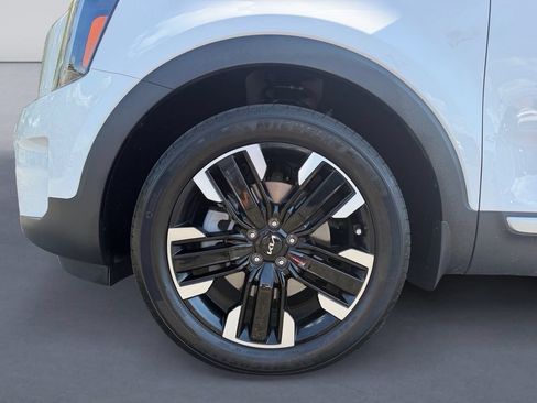 Used 2025 Kia Telluride SX Prestige AWD/4WD image 9