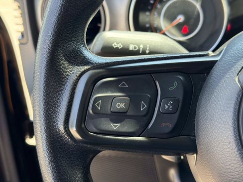 Used 2022 Jeep Wrangler Unlimited Sport AWD/4WD image 20