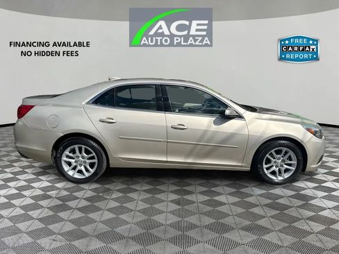 Used 2015 Chevrolet Malibu LT w/ Power Convenience Package image 4