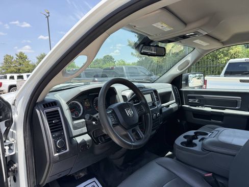 Used 2014 RAM 2500 Tradesman RWD image 6