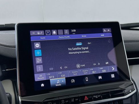 Used 2023 Jeep Compass Limited image 29