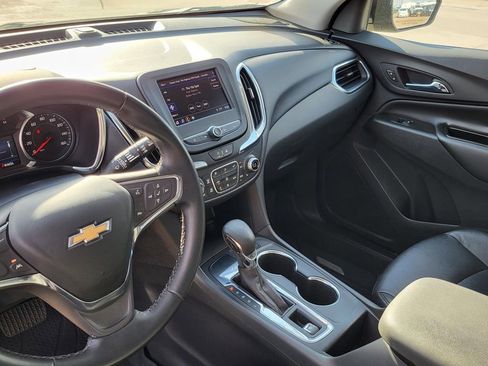 Used 2023 Chevrolet Equinox LT image 25