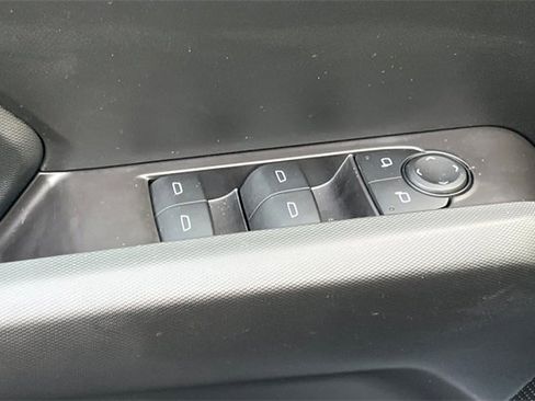 Used 2025 Chevrolet Colorado W/T w/ Advanced Trailering Package image 12