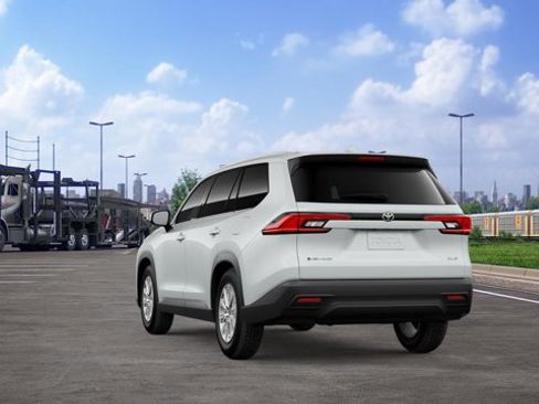 New 2026 Toyota Grand Highlander XLE image 9
