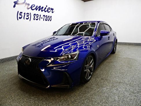 Used 2017 Lexus IS 200t F Sport w/ F Sport Package RWD image 1