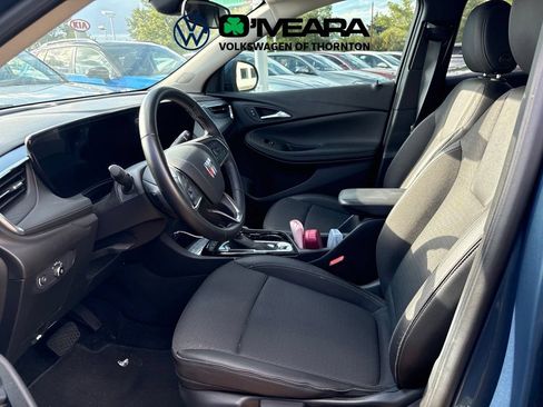 Used 2024 Buick Encore GX Preferred AWD/4WD image 3