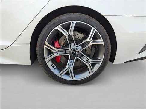 Used 2021 Kia Stinger GT image 22