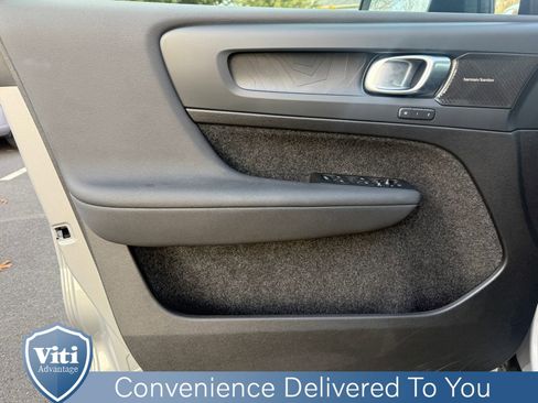 Certified 2023 Volvo C40 P8 Recharge Ultimate image 16