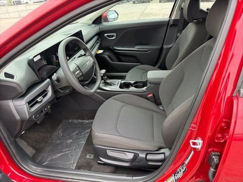 New 2026 Kia K4 FWD image 10