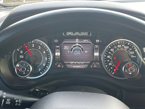 Used 2022 RAM 1500 Big Horn AWD/4WD image 30