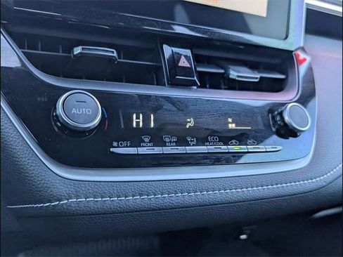 Used 2024 Toyota Corolla SE image 14