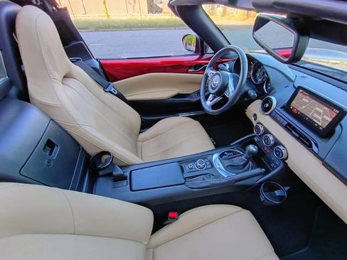 Used 2020 MAZDA MX-5 Miata RF Grand Touring RWD image 65