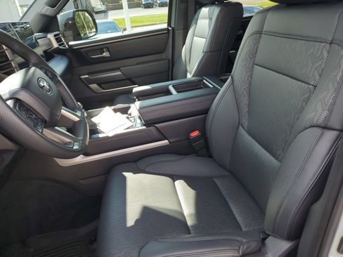 Used 2025 Toyota Tundra SR5 w/ TRD Off-Road Premium Package AWD/4WD image 16